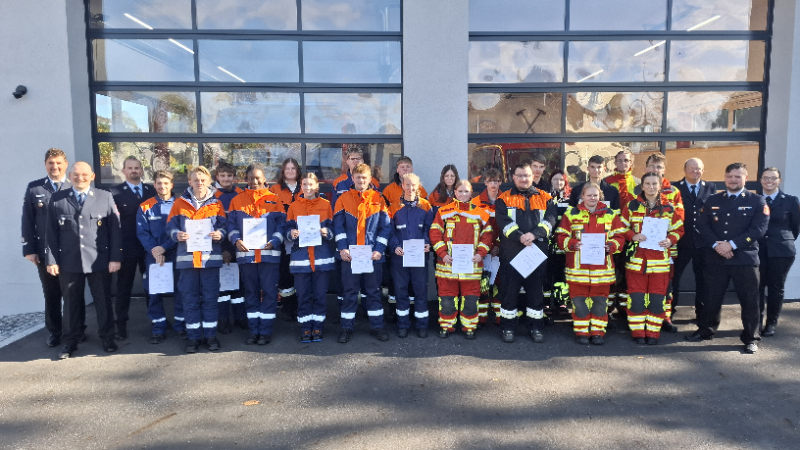 Teilnehmer der MTA-Zwischenprüfung in Lanz